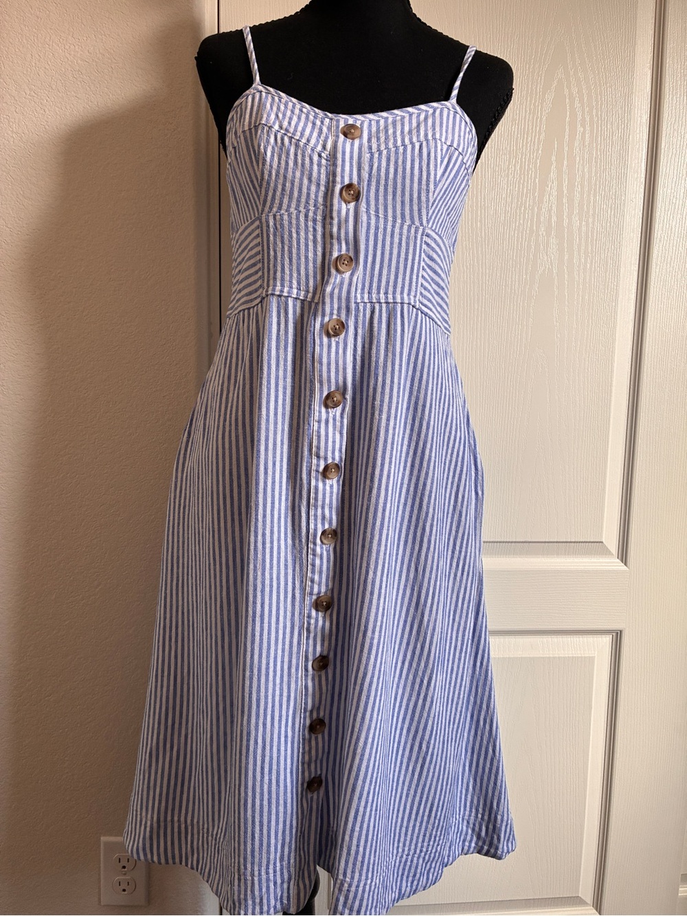 Universal Thread Blue and White Striped Strapless Button-Front Dress